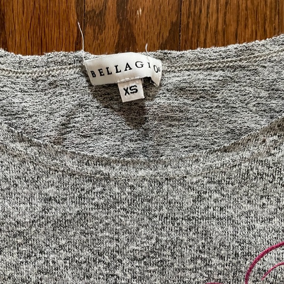 Bellagio logo women’s soft gray shirt xs - Picture 6 of 7